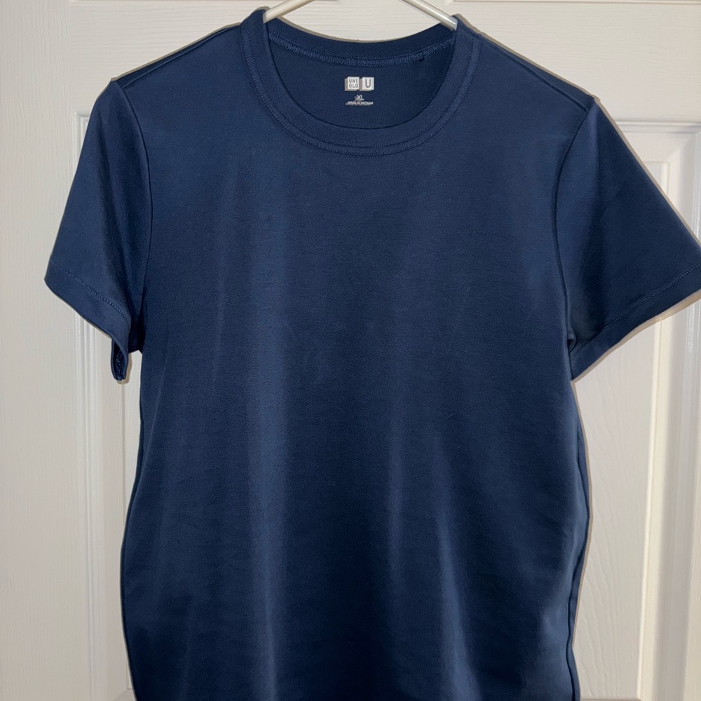 Basic Navy Blue Tee